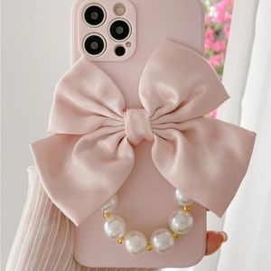 Trendy iPhone Case 📱